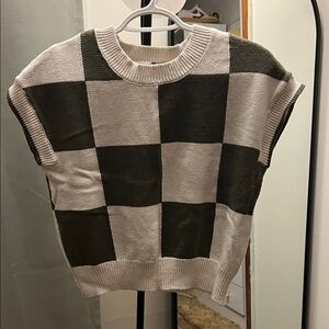 moon & madison Checkered Sweater - olive green and Cream